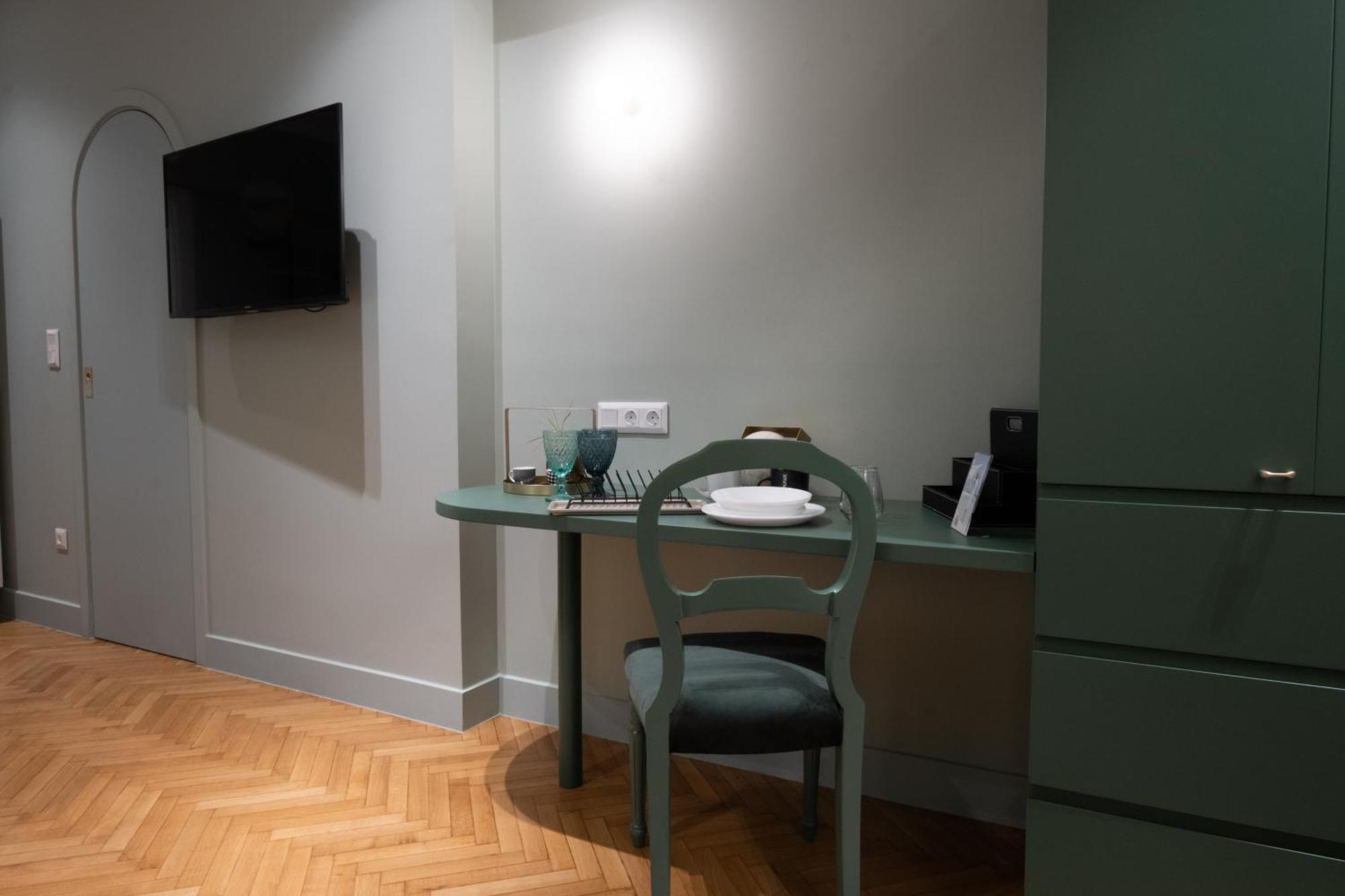 K23 Color Suites Афины Экстерьер фото